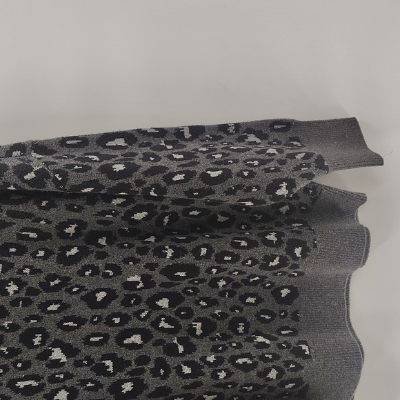 Lucky Brand Black & Gray Leopard Print Pullover Crew Neck Sweater Size 2X - Picture 3 of 6